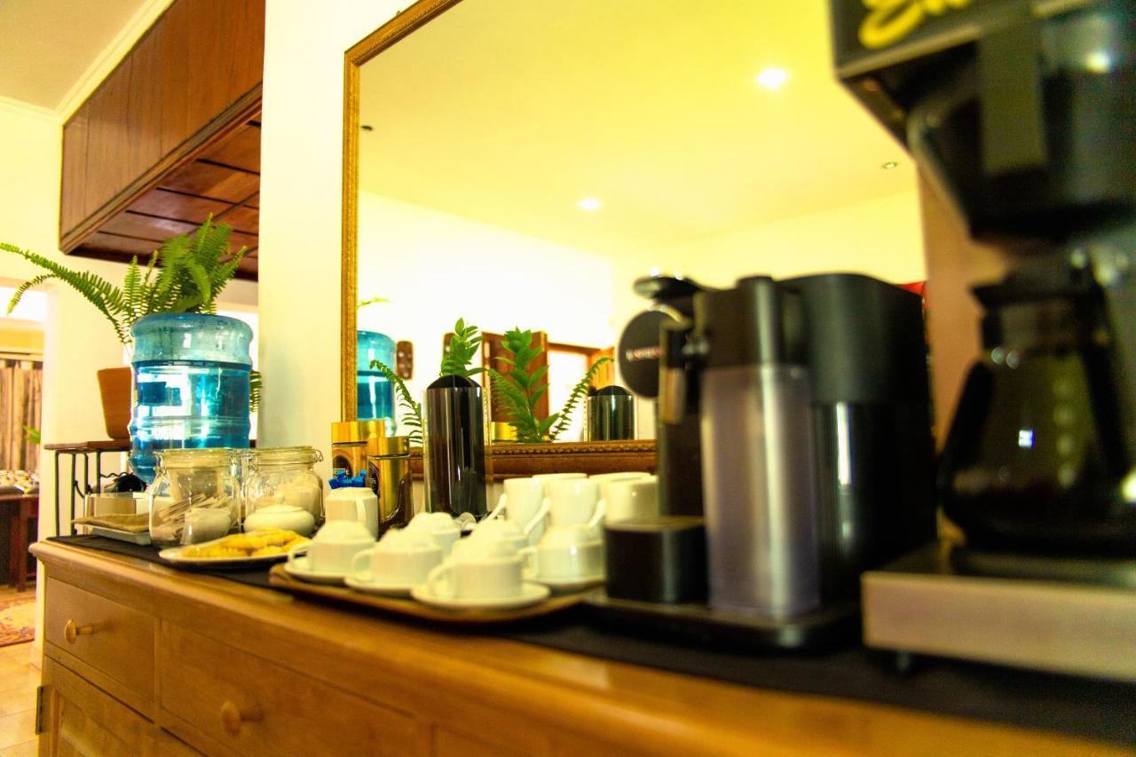 Burley House By Ulendo Bed & Breakfast Lilongwe Bagian luar foto